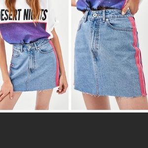 ZARA Authentic Denim TRF Womens Size Small Blue Denim Jean Skirt Red Stripe Mini